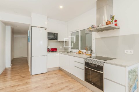 Apartament w Barcelona, Hiszpania 3 sypialnie, 96 mkw. nr 160842 – zdjęcie 8