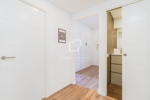 Apartament w Barcelona, Hiszpania 3 sypialnie, 96 mkw. nr 160842 – zdjęcie 16