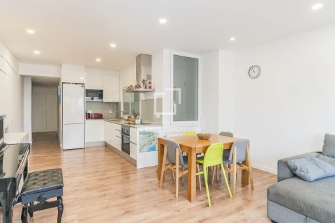 Apartament w Barcelona, Hiszpania 3 sypialnie, 96 mkw. nr 160842 – zdjęcie 4