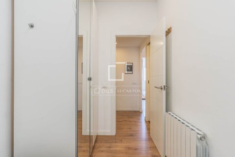 Apartament w Barcelona, Hiszpania 3 sypialnie, 96 mkw. nr 160842 – zdjęcie 18