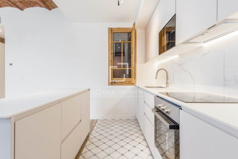 Dzīvoklis pārdošanā Barcelona, Spānijā 2 istabas, 75 m2 Nr. 160840 - attēls 3