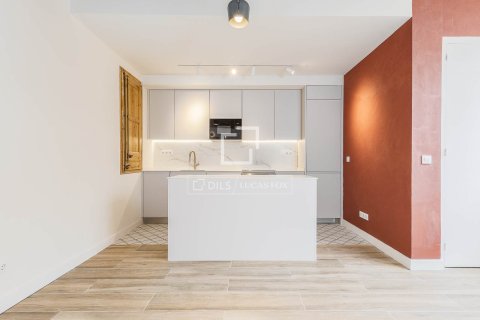 Dzīvoklis pārdošanā Barcelona, Spānijā 2 istabas, 75 m2 Nr. 160840 - attēls 5