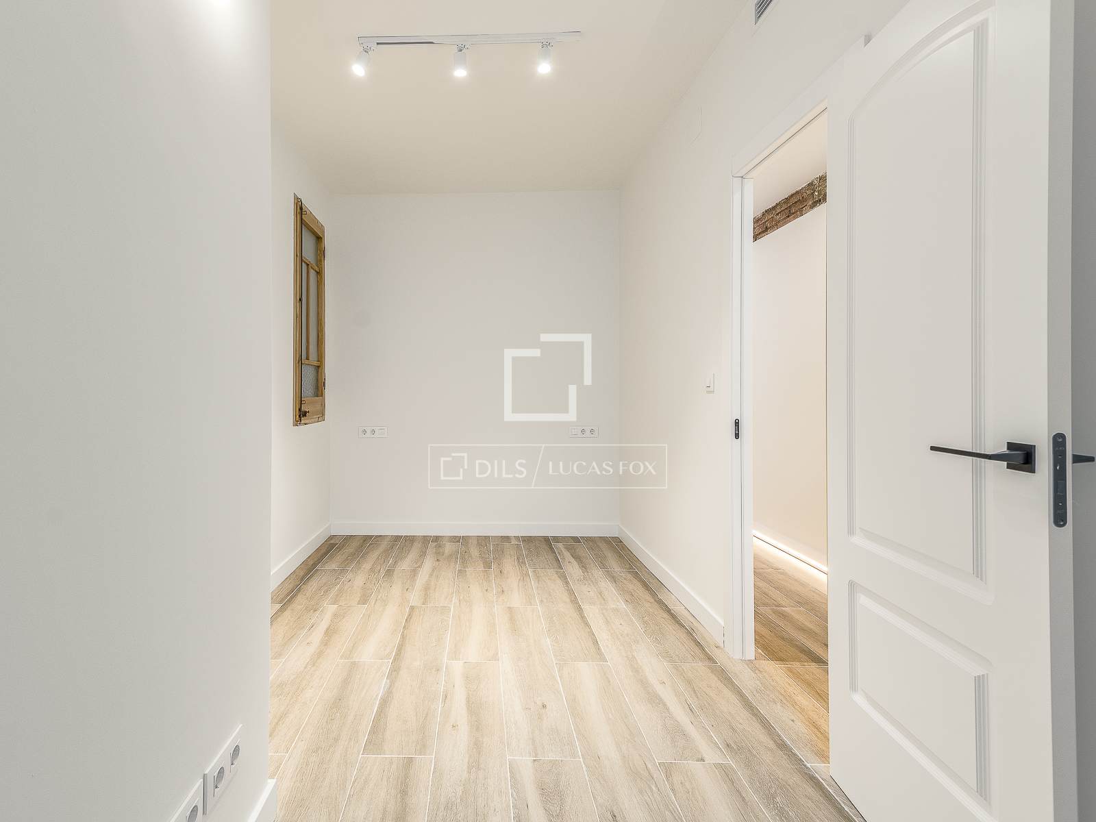 Huoneisto Barcelona, Espanja 2 makuuhuonetta, 75 m2 No. 160840