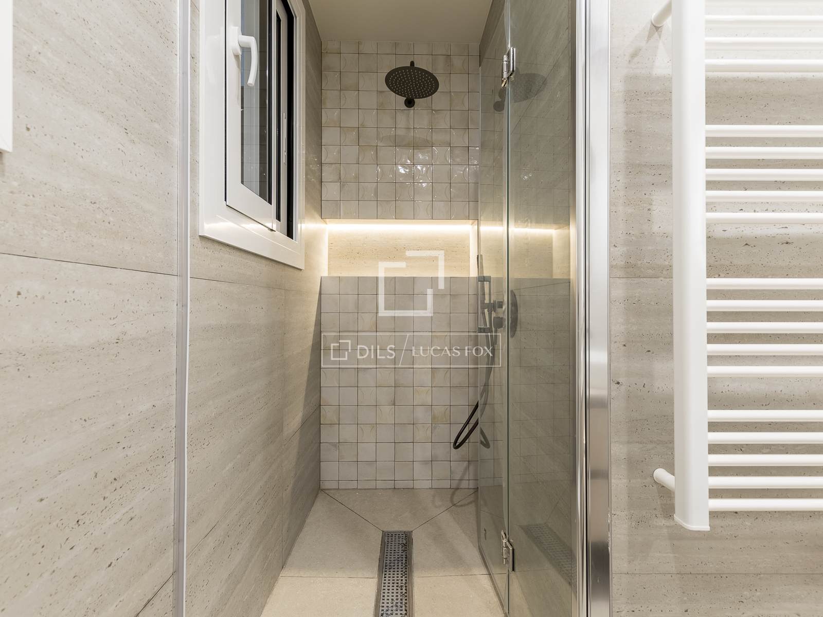 Huoneisto Barcelona, Espanja 2 makuuhuonetta, 75 m2 No. 160840