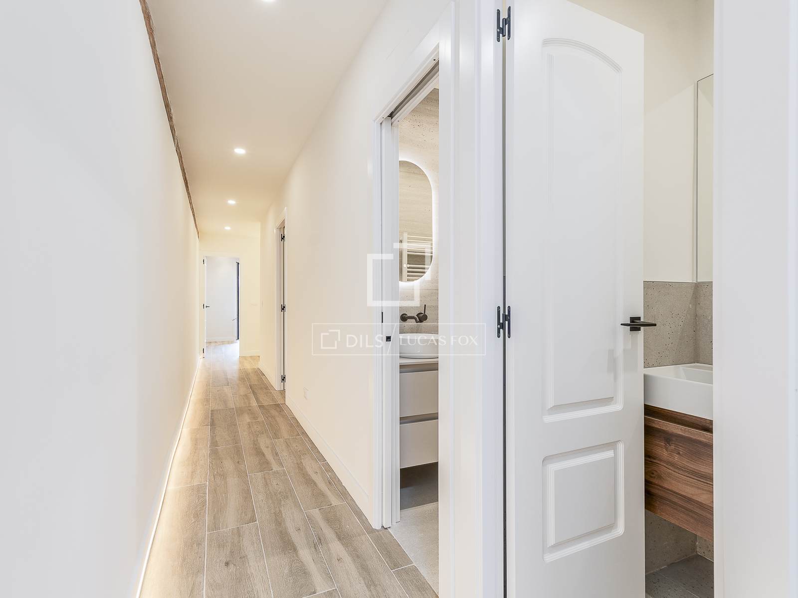 Huoneisto Barcelona, Espanja 2 makuuhuonetta, 75 m2 No. 160840