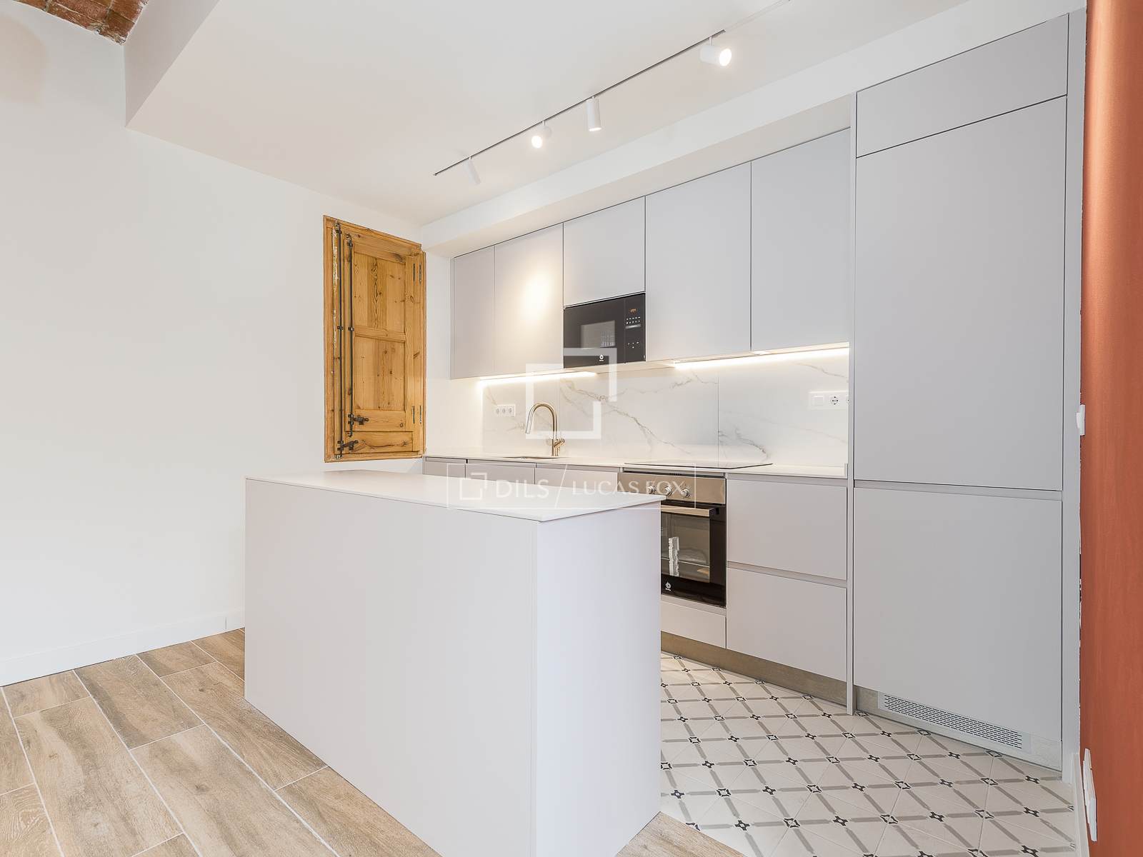 Huoneisto Barcelona, Espanja 2 makuuhuonetta, 75 m2 No. 160840