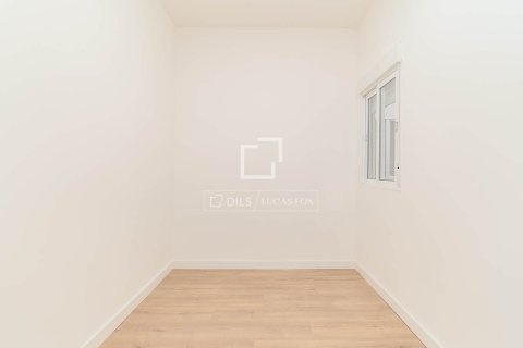 Apartament w Barcelona, Hiszpania 3 sypialnie, 66 mkw. nr 160844 – zdjęcie 14