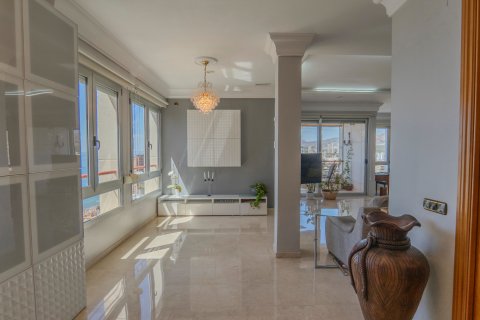 Продажа квартиры в Бенидорм, Аликанте, Испания 5 спален, 412м2 №118841 - фото 4