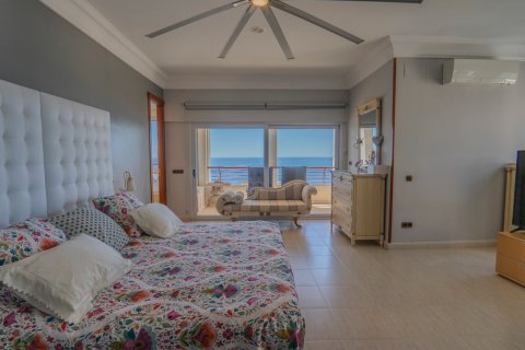 Продажа квартиры в Бенидорм, Аликанте, Испания 5 спален, 412м2 №118841 - фото 27