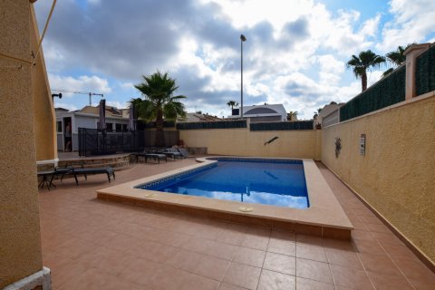 Villa for sale Ciudad Quesada, Alicante, Spain 5 bedrooms, 202 sq.m. No. 118851 - photo 17