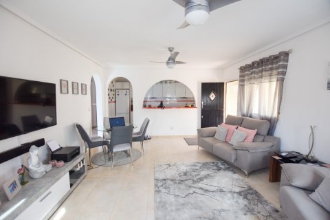 Villa for sale Ciudad Quesada, Alicante, Spain 5 bedrooms, 202 sq.m. No. 118851 - photo 4