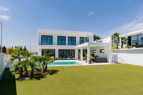 Villa till salu La Marina, Alicante, Spanien 4 sovrum, 249 kvm. Nr. 114764 - foto 26