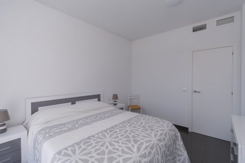 Villa till salu La Marina, Alicante, Spanien 4 sovrum, 249 kvm. Nr. 114764 - foto 19