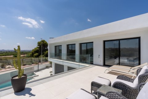 Villa till salu La Marina, Alicante, Spanien 4 sovrum, 249 kvm. Nr. 114764 - foto 21