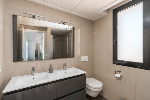 Villa till salu La Marina, Alicante, Spanien 4 sovrum, 249 kvm. Nr. 114764 - foto 20