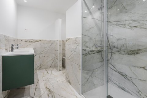 Talo myytävänä Pozuelo de Alarcon, Madrid, Espanja, 5 makuuhuonetta, 285.63 m2 No. 107584 - kuva 14