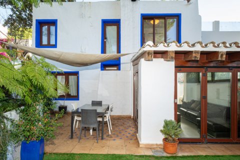 House for sale Marbella, Malaga, Spain 3 bedrooms, 112 sq.m. No. 107581 - photo 1