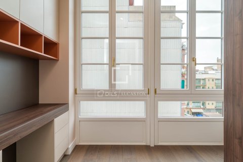 Dzīvoklis pārdošanā Barcelona, Spānijā 4 istabas, 153 m2 Nr. 150729 - attēls 19