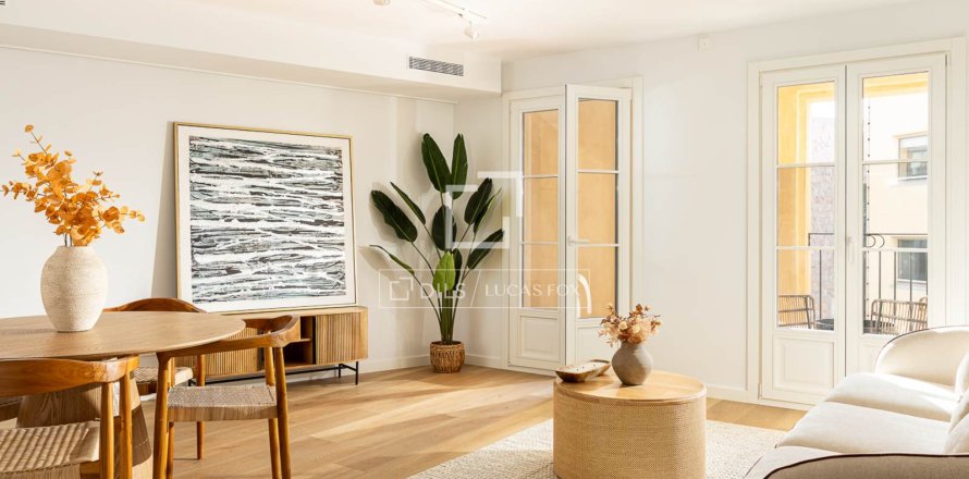 Apartamento en Barcelona, España 3 dormitorios, 120 m2 No. 150728