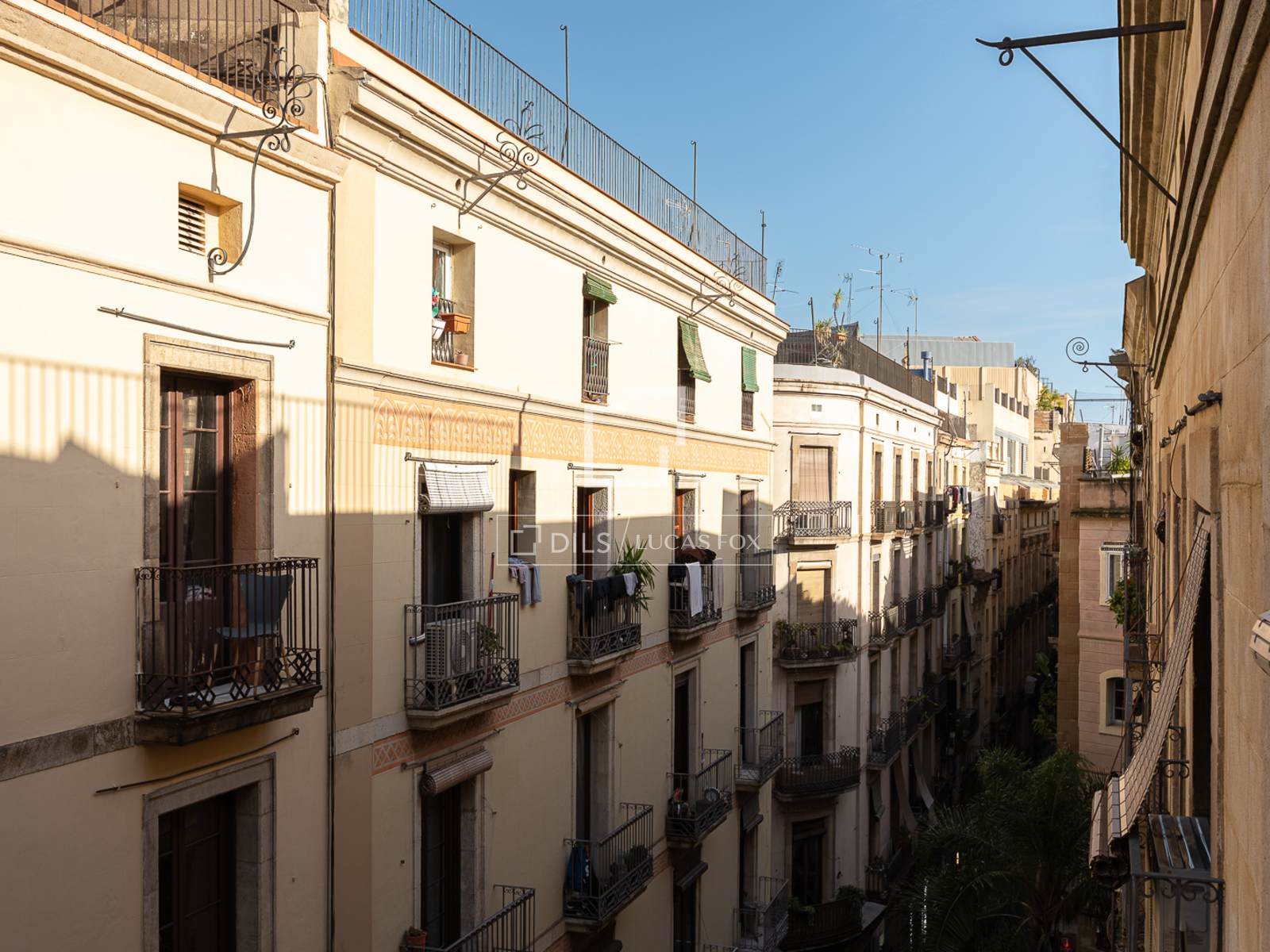 Lägenhet i Barcelona, Spanien 3 sovrum, 108 kvm. Nr. 150727
