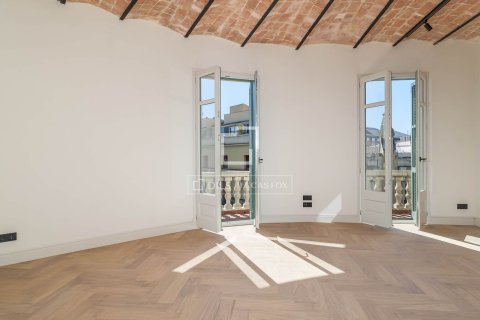 Huoneisto myytävänä Barcelona, Espanja, 3 makuuhuonetta, 113 m2 No. 150731 - kuva 4