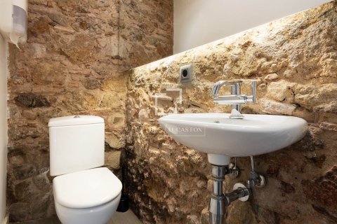 Villa for sale in Barcelona, Spain 5 bedrooms, 327 sq.m. No. 150732 - photo 21