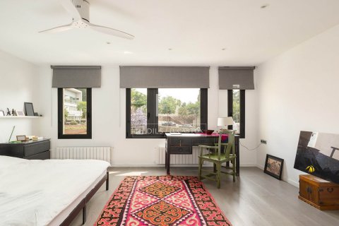 Villa for sale in Barcelona, Spain 5 bedrooms, 327 sq.m. No. 150732 - photo 22