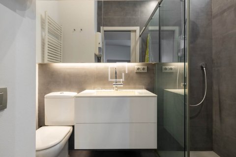 Villa for sale in Barcelona, Spain 5 bedrooms, 327 sq.m. No. 150732 - photo 30