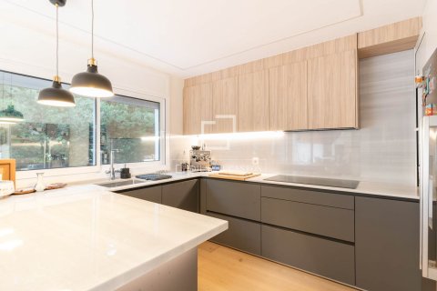 Villa i Castelldefels, Barcelona, Spanien 3 sovrum, 177 kvm. Nr. 150733