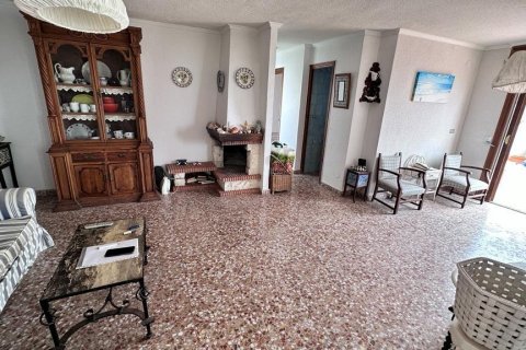 Kattohuoneisto myytävänä La Mata, Alicante, Espanja, 4 makuuhuonetta, 138 m2 No. 116854 - kuva 15