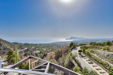 Villa for sale in Altea, Alicante, Spain 4 bedrooms, 339 sq.m. No. 186949 - photo 8