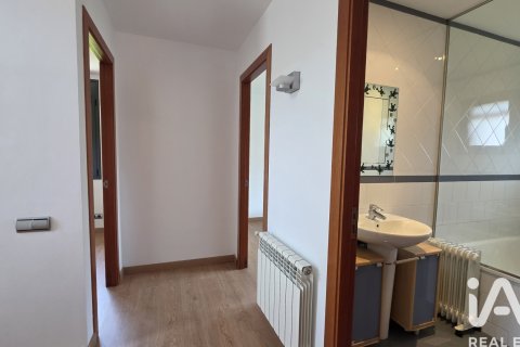 Talo vuokrattavana Sant Cugat Del Valles, Barcelona, Espanja, 4 makuuhuonetta, 348 m2 No. 172099 - kuva 25