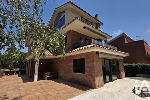 Talo vuokrattavana Sant Cugat Del Valles, Barcelona, Espanja, 4 makuuhuonetta, 348 m2 No. 172099 - kuva 7