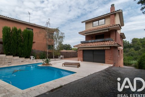 Talo vuokrattavana Sant Cugat Del Valles, Barcelona, Espanja, 4 makuuhuonetta, 348 m2 No. 172099 - kuva 6