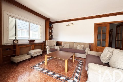Huoneisto vuokrattavana Barcelona, Espanja, 5 makuuhuonetta, 242 m2 No. 172103 - kuva 11