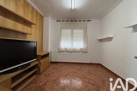 Huoneisto vuokrattavana Barcelona, Espanja, 5 makuuhuonetta, 242 m2 No. 172103 - kuva 23