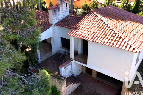 House à Alcover, Tarragona, Espagne 4 chambres, 162 m2 No. 172105