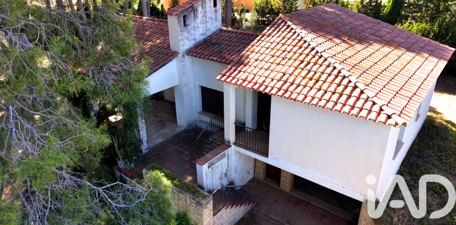 House à Alcover, Tarragona, Espagne 4 chambres, 162 m2 No. 172105