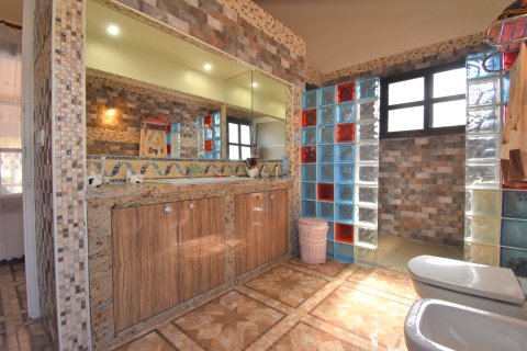 Villa for sale Villamartin, Alicante, Spain 4 bedrooms, 325 sq.m. No. 136978 - photo 19