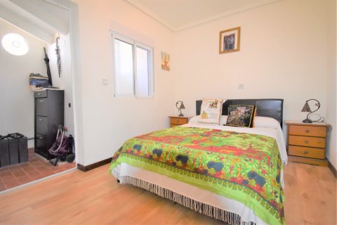 Villa for sale Villamartin, Alicante, Spain 4 bedrooms, 325 sq.m. No. 136978 - photo 14