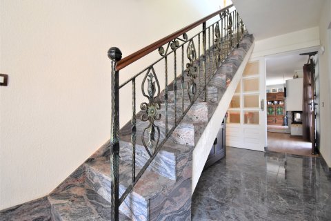 Villa for sale Villamartin, Alicante, Spain 4 bedrooms, 325 sq.m. No. 136978 - photo 25