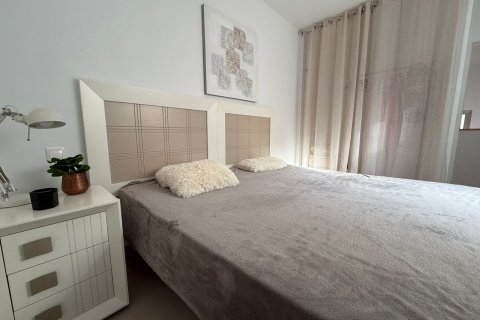 Paritalo myytävänä Punta Prima, Alicante, Espanja, 3 makuuhuonetta, 146 m2 No. 136972 - kuva 13
