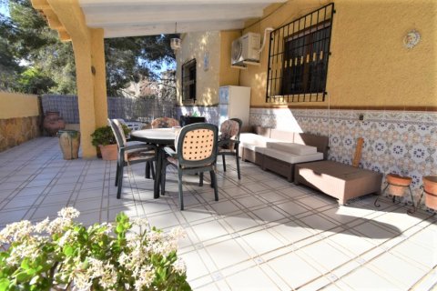 Villa à vendre Villamartin, Alicante, Espagne, 6 chambres, 180 m2 No. 136976 - photo 23