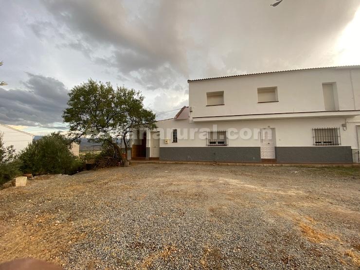 Hus i El Hijate, Almeria, Spanien 6 sovrum, 295 kvm. Nr. 183995