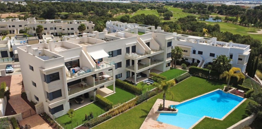 Apartment in Pilar de la Horadada, Alicante, Spain 2 bedrooms, 75 sq.m. No. 189066