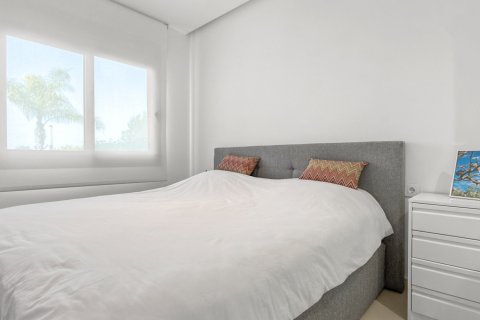 Apartment for sale in Pilar de la Horadada, Alicante, Spain 2 bedrooms, 75 sq.m. No. 189066 - photo 17