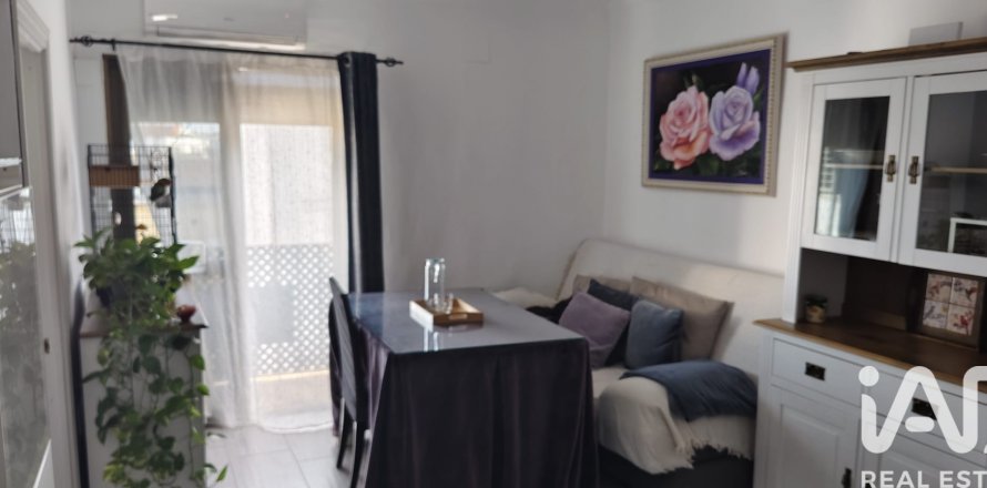 Apartment in Ecija, Seville, Spain 2 bedrooms, 52 sq.m. No. 185072