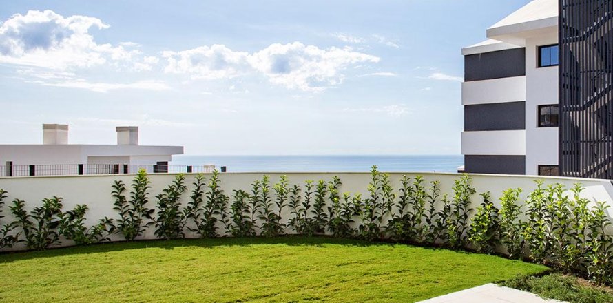 Apartment à Fuengirola, Malaga, Espagne 2 chambres, 99 m2 No. 144512