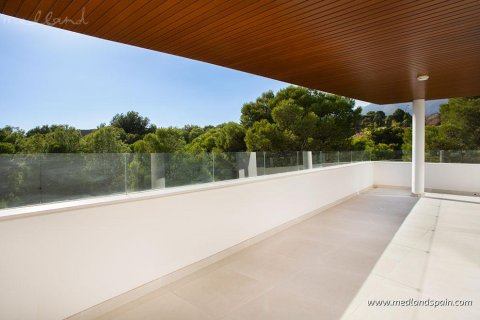 Продажа квартиры в Фуэнхирола, Малага, Испания 3 спальни, 120м2 №144510 - фото 15