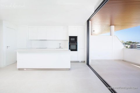 Продажа квартиры в Фуэнхирола, Малага, Испания 3 спальни, 120м2 №144510 - фото 7